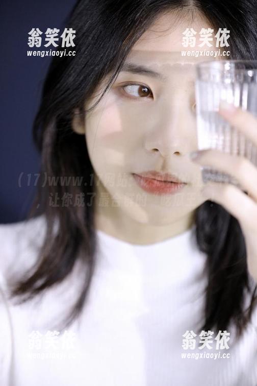 www.17网站：吃瓜界的社交平台，让你成了最合群的“吃瓜王”！