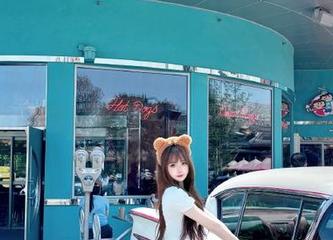 在17c吃瓜网络世界游走，永不迷路的黑料引得我不知不觉就沉迷其中！