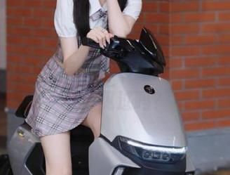 51吃瓜app偷偷翻车？官网入口你见过吗？