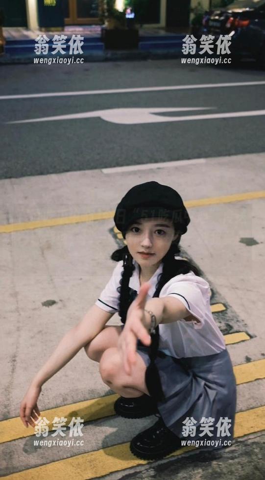 51吃瓜中心 今日“51吃瓜中心”传送门已解锁,捧一颗瓜心,在这一刻我要做个吃瓜美眉!