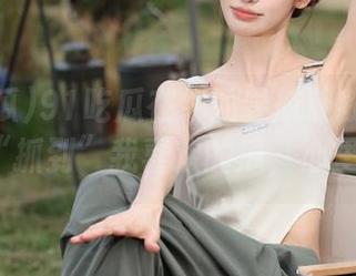 91吃瓜在线的导航让我每次都能精准“抓到”我喜欢的瓜，心里美滋滋!