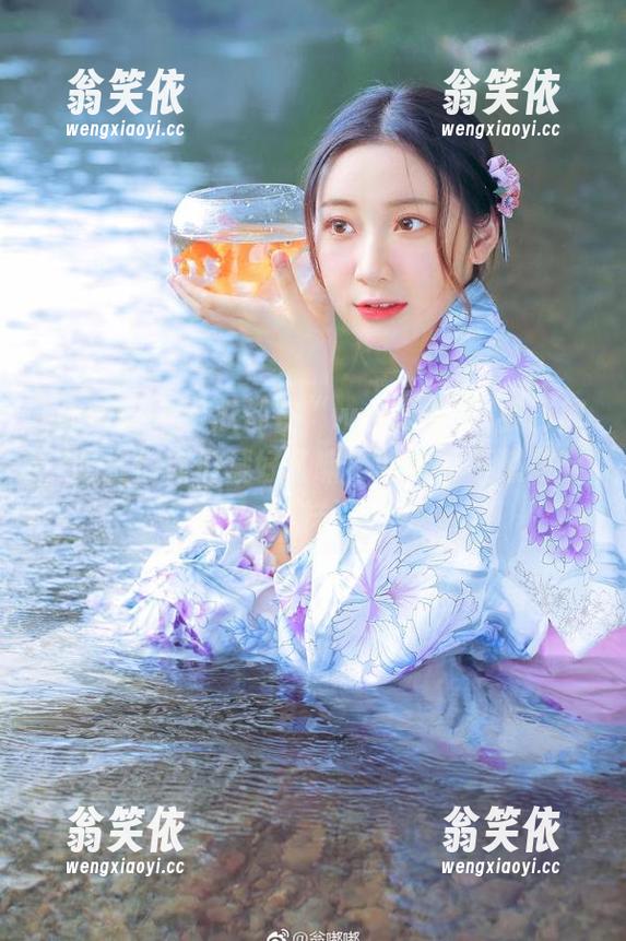 瓜都在“www.17”被剖解，吃货们你们藏好了嘛？哈哈，不想放弃的样子