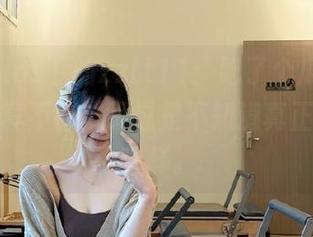 ios下的zztt11：吃了个瓜，感觉这瓜还真不错，不过是不知道真正的味道啥样。