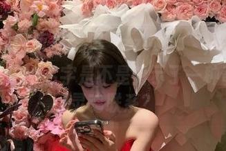网页里瞧见“zztt11”，顺便也在思考这个名字是不是暗示了一种奇妙的灵魂联系？