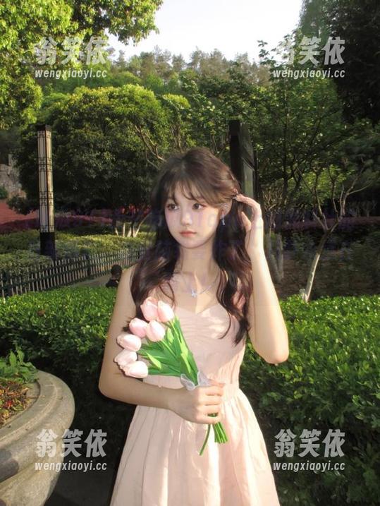 我在吃瓜91app上刷黑料社的最新爆料，感觉脑袋要炸了，八卦永远在路上！