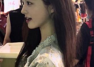 吃瓜网发布热腾腾的瓜，有点懷戀当年一口一个瓜的日子…