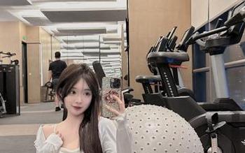 网曝吃瓜：总有一些事儿让你想永久捡起瓜子，趁热吃！