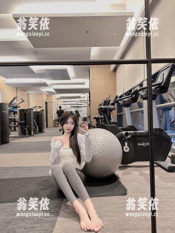 网曝吃瓜：总有一些事儿让你想永久捡起瓜子，趁热吃！