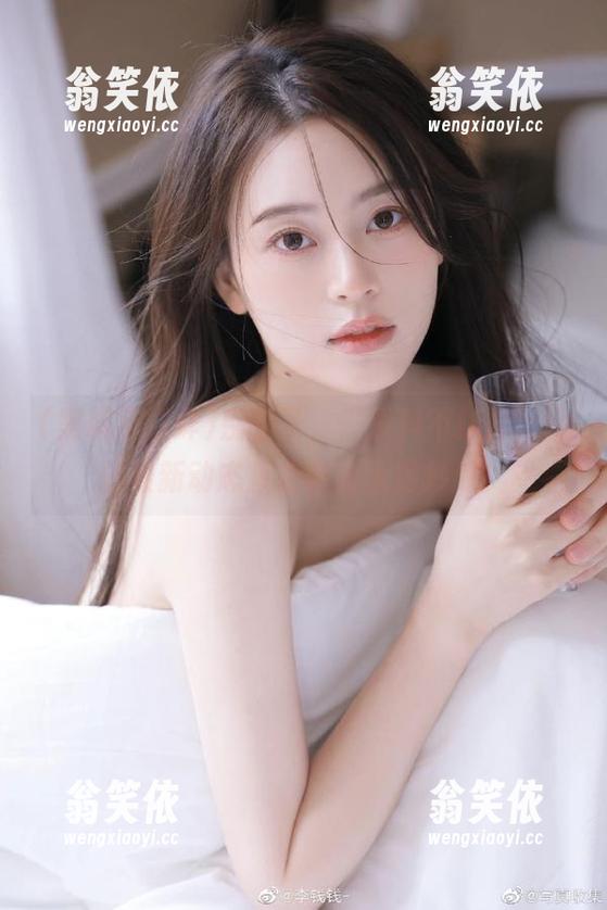 别睡了，“黑料不打烊”网站最新动态直接拿出大锅炒瓜！